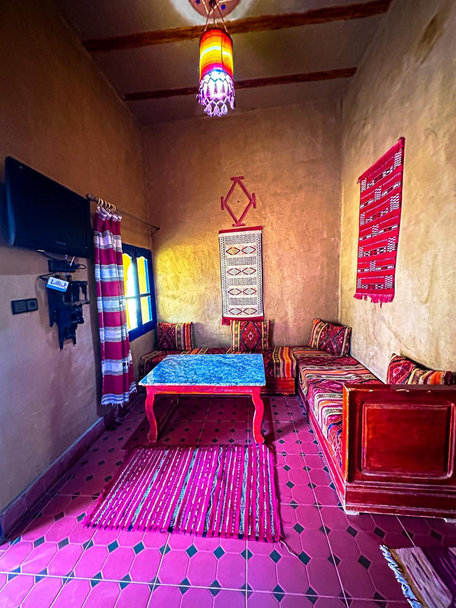 Riad Les Roches Мерзуга Экстерьер фото