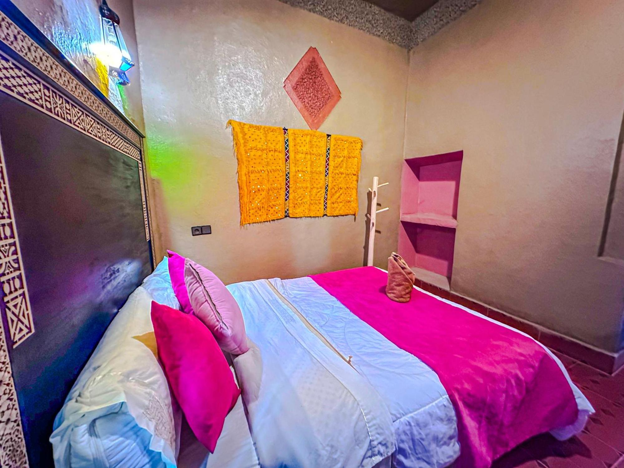 Riad Les Roches Мерзуга Экстерьер фото